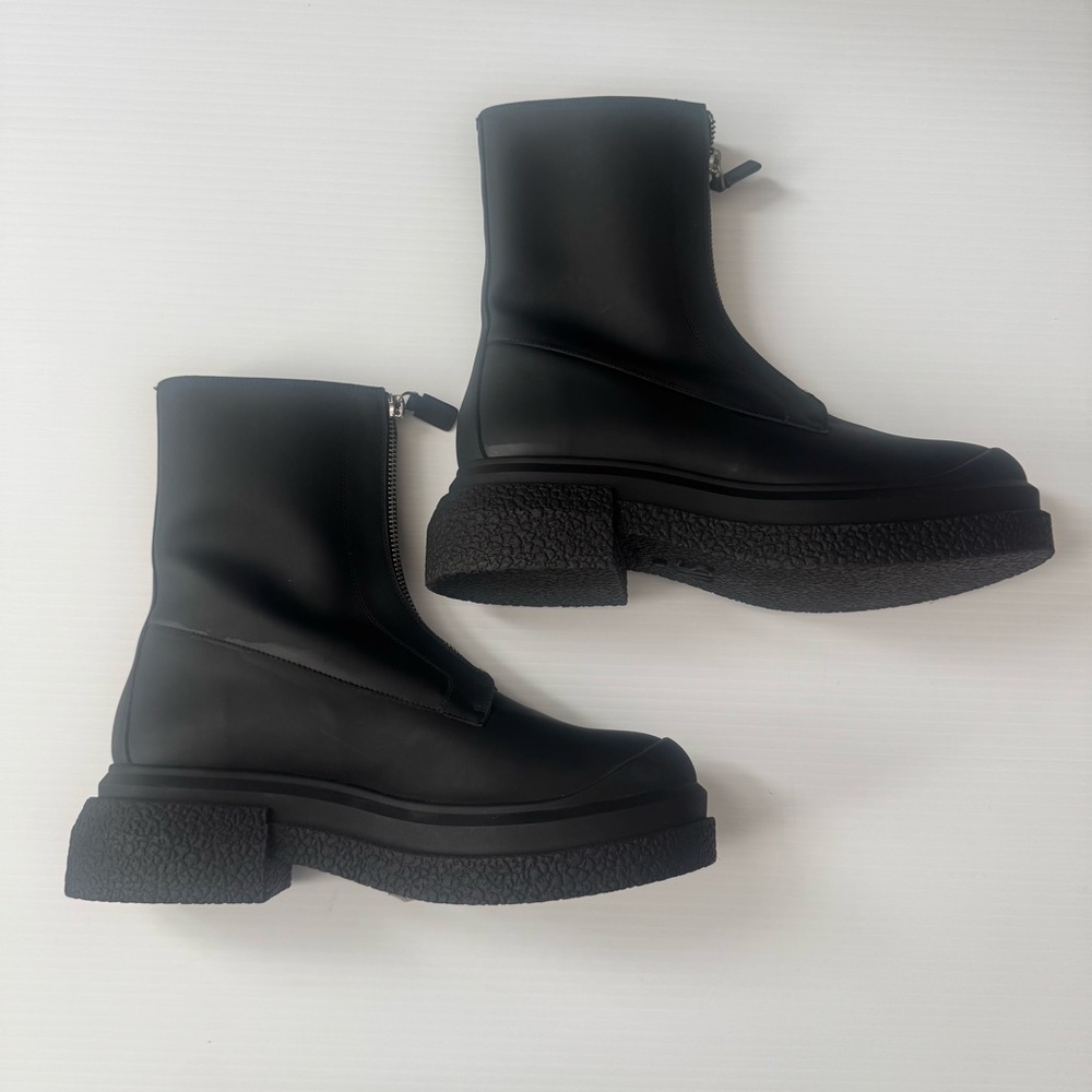 Stuart Weitzman Charli Zip Sport Leather Ankle Boots Black Size 8.5 - Picture 3 of 16